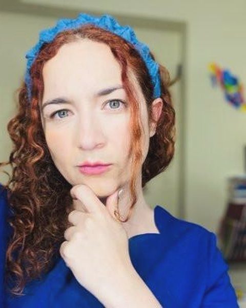 Mamela Fiallo Flor
